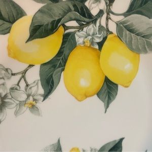 Unlisted Item Category/Size May Not Reflect Actual Item